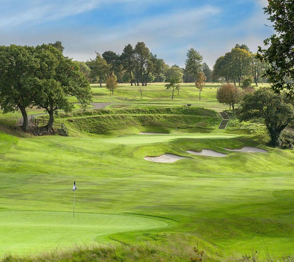 The Nineteenth, Oakridge St Mellion, Free Golf/Spa Экстерьер фото
